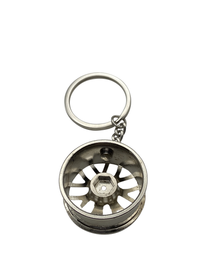 Schlüsselanhänger in Silber Felgendesign